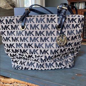Michael Kors tote bag